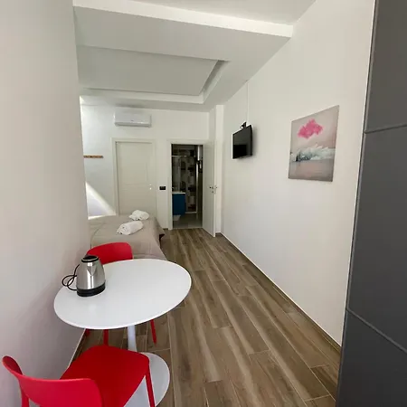 Guest * מילאנו